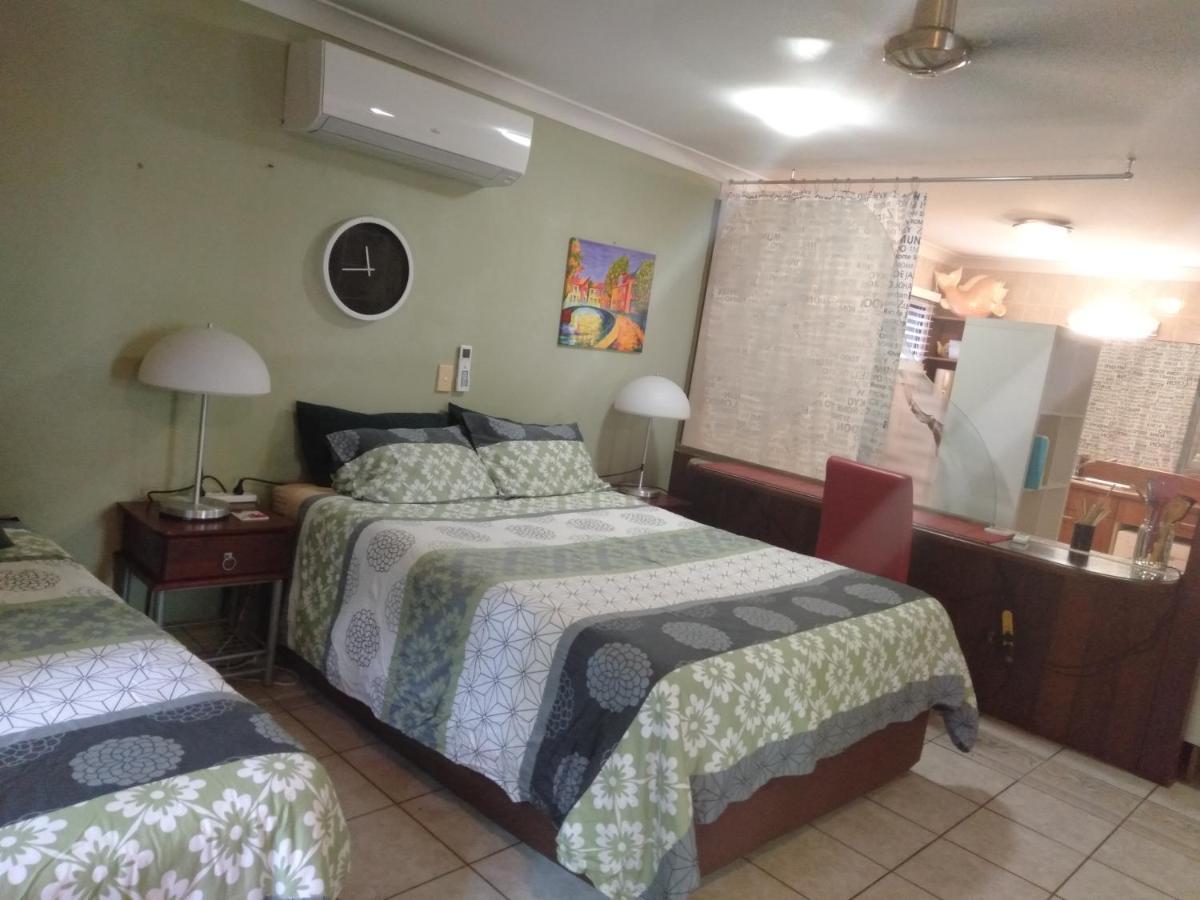 Homestay At Julie'S Кернс Екстериор снимка