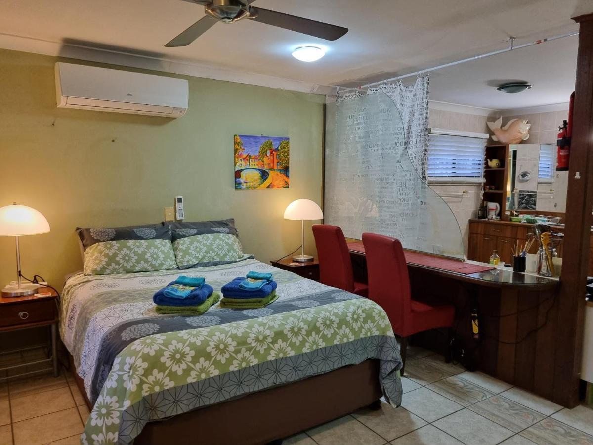 Homestay At Julie'S Кернс Екстериор снимка