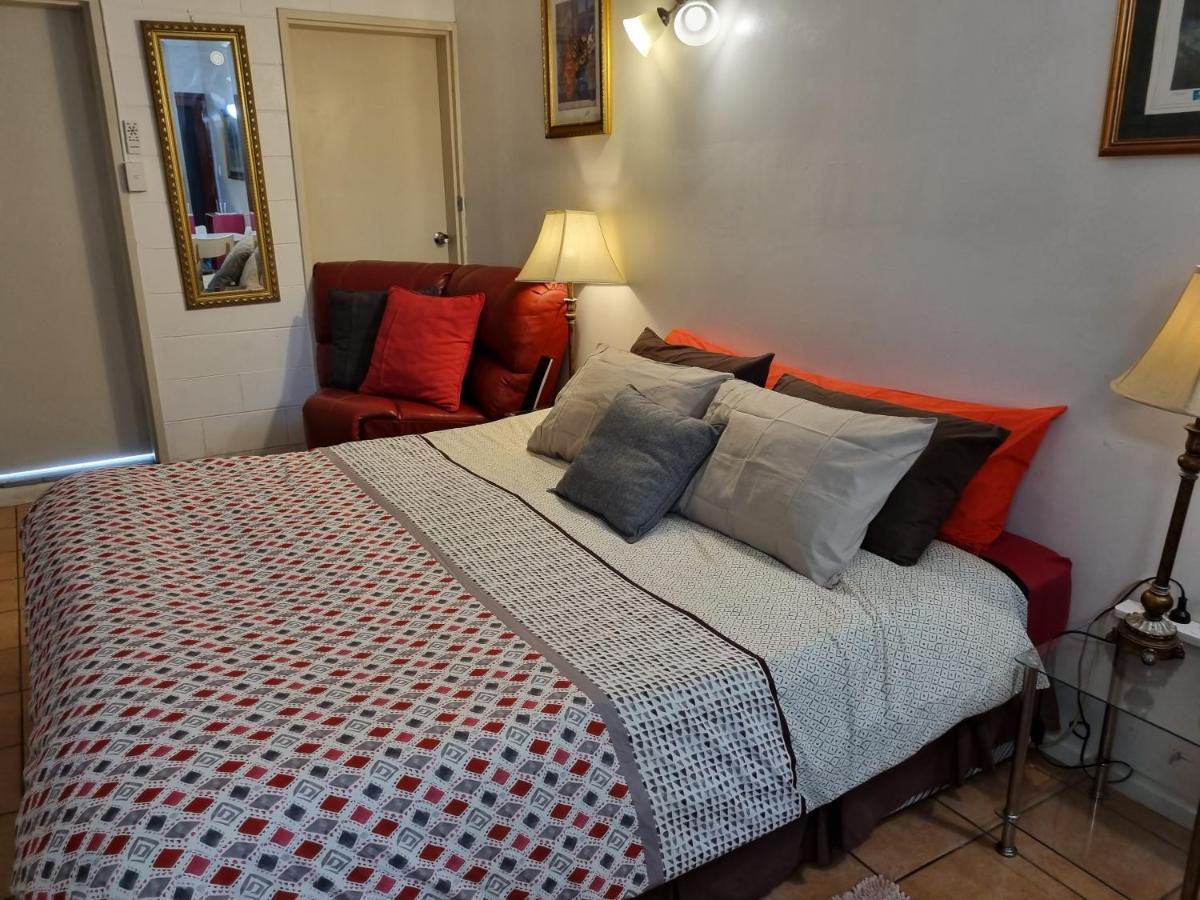 Homestay At Julie'S Кернс Екстериор снимка