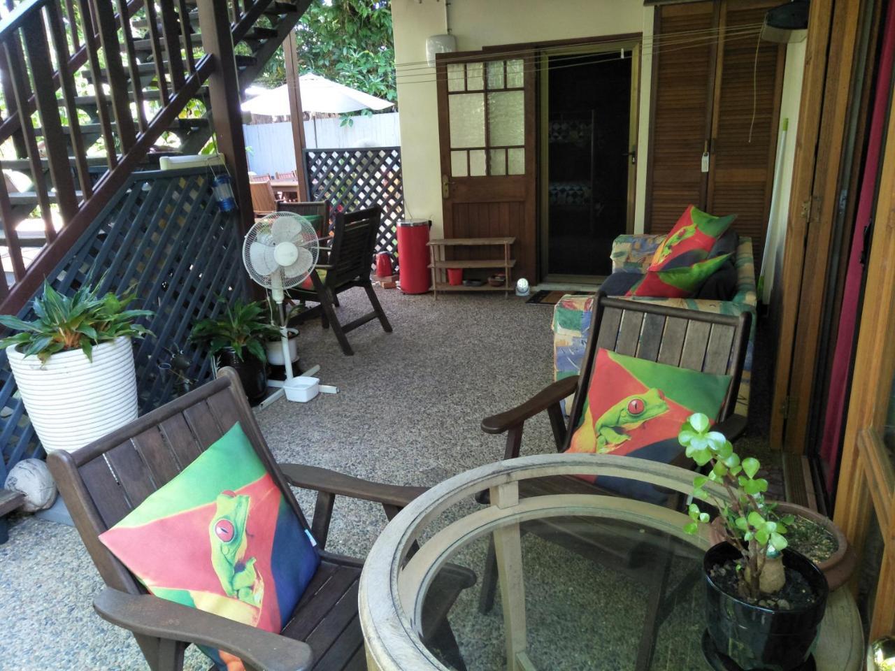 Homestay At Julie'S Кернс Екстериор снимка